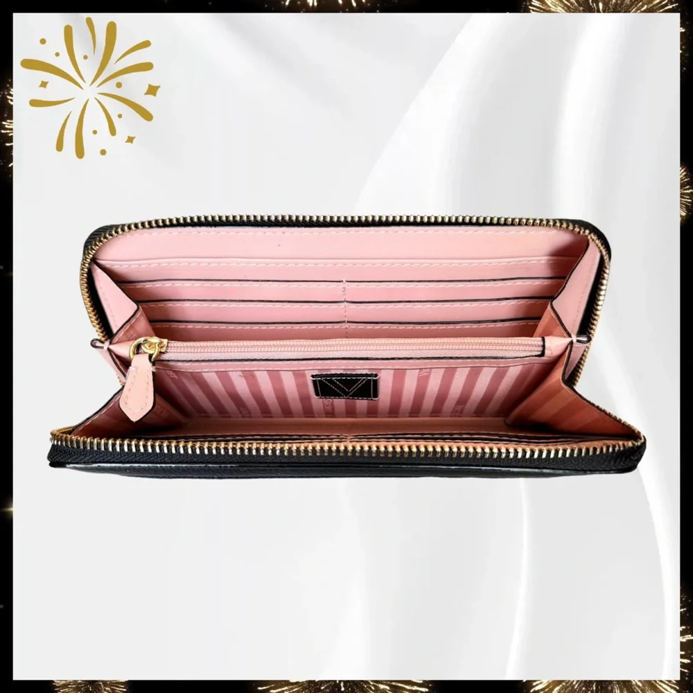 🆕 Victoria's Secret Black Quilted Zip Wallet Clutch